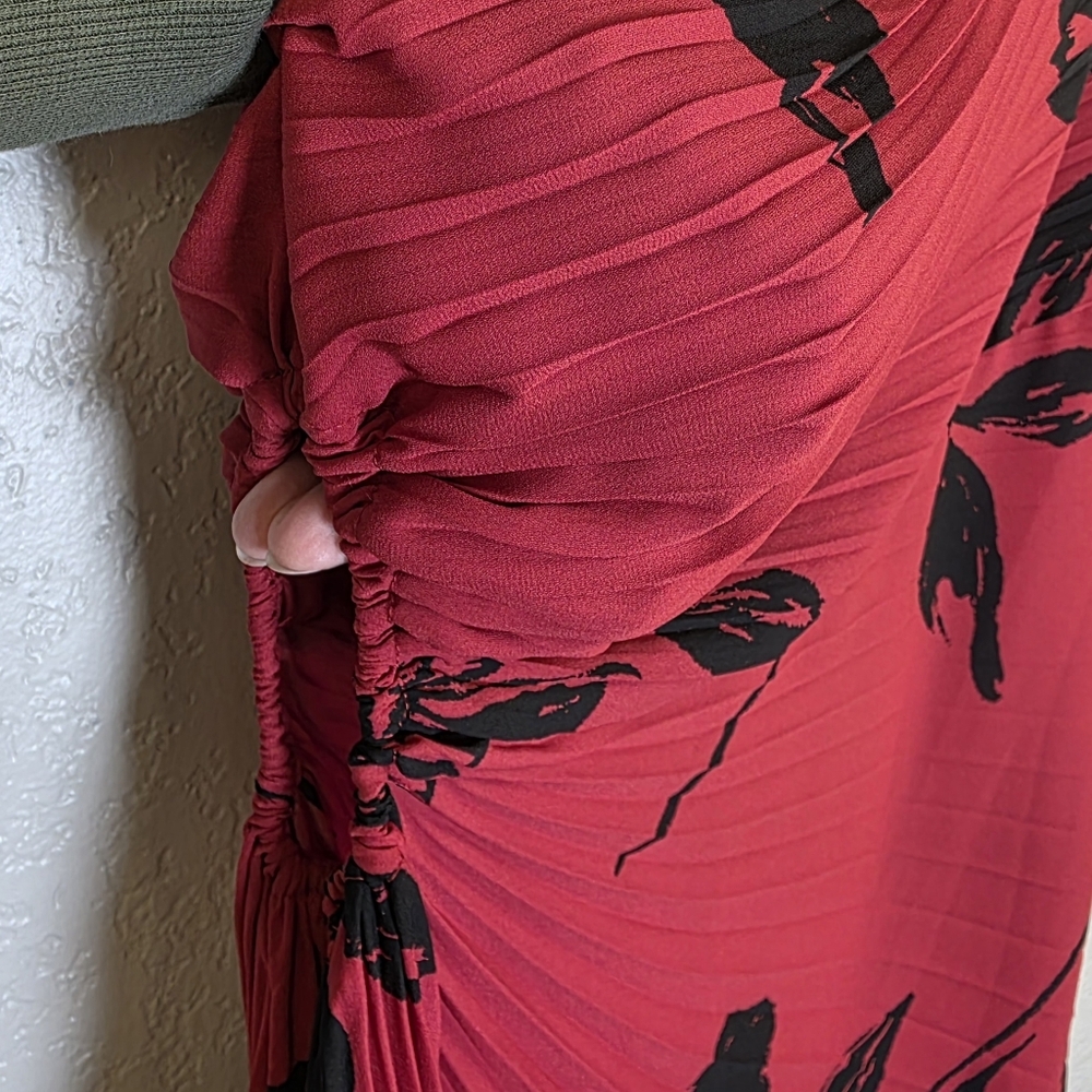 Nicole Miller Red Riding Hood One Shoulder Pleated Dress – Size 16 - Picture 10 of 17